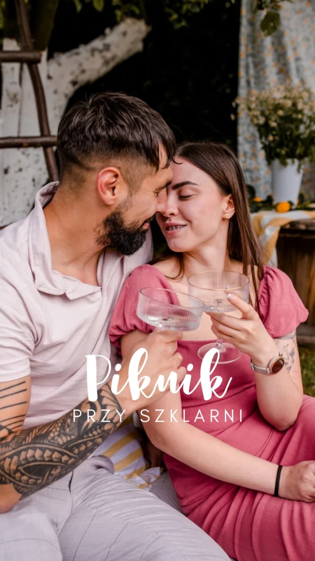 Ogrom dobrej zabawy! 
Chyba to najlepiej określa sesje w plenerze. 
Powietrze, natura i pełnia energii Waszych maluchów, której nie musicie gasić 😊 

Tu znajdzie się czas na wszystko: szaleństwa, czułe słówka we dwoje i rodzinne tulasy 🥰

Cytrynowy piknik będzie znów dostępny w niedzielę 8.06. 📸🍋
.
.
.
Sesja w plenerze. Sesja piknikowa Gliwice. Fotograf Knurów. Sesja rodzinna Knurów. Sesja ciążowa Gliwice. Sesja niemowlęca Zabrze. Sesja rodzinna Zabrze. Sesja rodzinna Gliwice. Fotograf Gliwice. Sesja we dwoje Gliwice. Fotograf Śląsk. Sesja piknikowa Śląsk. Szklarnia do wynajęcia na sesje. 
#fotografknurów #fotografgliwice #sesjarodzinnagliwice #sesjarodzinnaknurów #piknik #cytryny #lemoniada